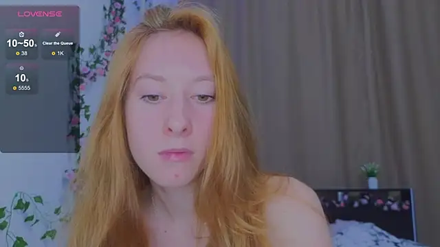 Snapshot of Candy_Flosse chatting on 09-22-25, 08:38 Candy Flosse online show from 09-22-25, 08:38