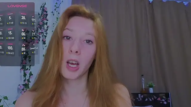 Snapshot of Candy_Flosse chatting on 09-24-25, 08:39 Candy Flosse online show from 09-24-25, 08:39