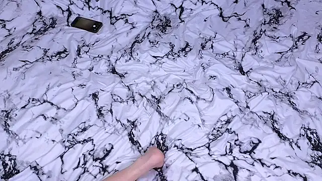 Snapshot of Candy_Flosse chatting on 11-01-25, 08:38 Candy Flosse online show from 11-01-25, 08:38