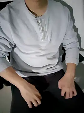 111owo111 online show from 10-27-25, 01:04