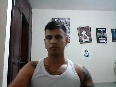 Snapshot of Benito-Ca chatting on 05-29-26, 07:06 Benito-Ca online show from 05-29-26, 07:06