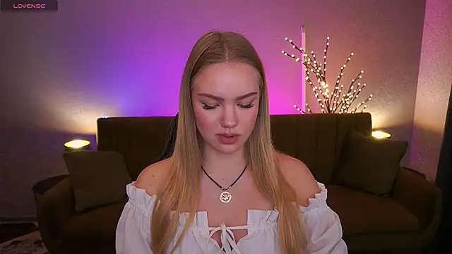 CelesteNoir online show from 11-18-25, 07:46