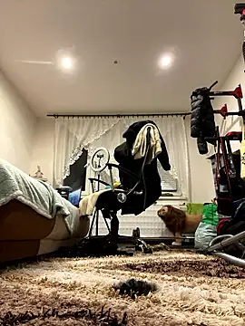 Snapshot of Piggiteablacktea chatting on 01-18-26, 06:12 Piggiteablacktea online show from 01-18-26, 06:12