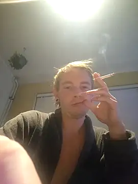 piercingpik online show from 12-22-25, 10:40