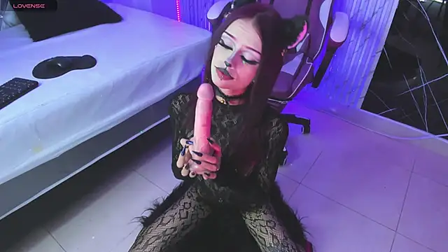 Snapshot of chloe_jacksonn chatting on 10-10-25, 10:53 chloe jacksonn online show from 10-10-25, 10:53