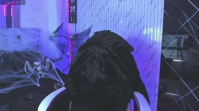 Snapshot of chloe_jacksonn chatting on 11-05-25, 12:21 chloe jacksonn online show from 11-05-25, 12:21