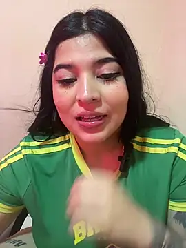 Snapshot of Vliacoooper2 chatting on 04-13-26, 07:30 Vliacoooper2 online show from 04-13-26, 07:30