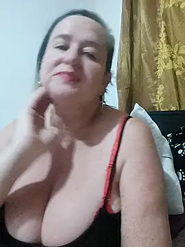 Snapshot of Miss-tetas chatting on 10-17-25, 04:37 Miss-tetas online show from 10-17-25, 04:37