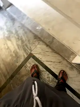 Snapshot of hyderabadii_boi chatting on 11-22-25, 09:19 hyderabadii boi online show from 11-22-25, 09:19