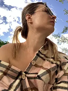 Jugira online show from 09-18-25, 01:24