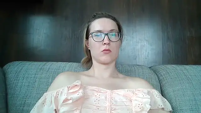 Snapshot of Jugira chatting on 07-11-26, 01:47 Jugira online show from 07-11-26, 01:47