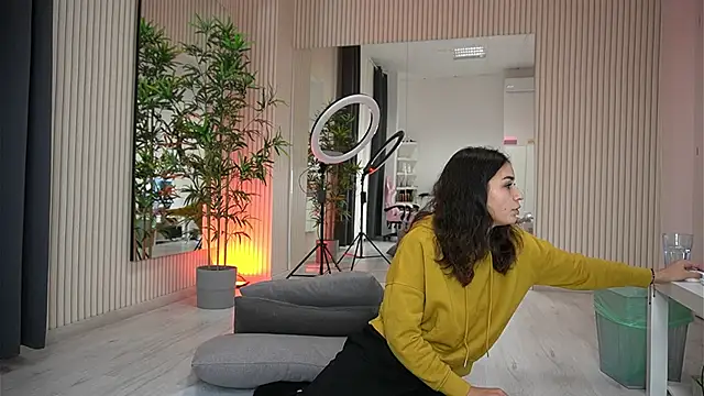 EmmaBlanco online show from 09-30-25, 07:30