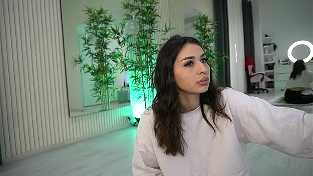 EmmaBlanco online show from 12-02-25, 08:15