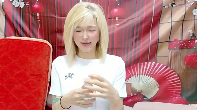 Snapshot of kimagure-fu- chatting on 06-19-26, 01:37 kimagure-fu- online show from 06-19-26, 01:37