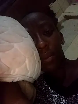 Snapshot of RFeltomWhitJ chatting on 10-17-25, 10:12 RFeltomWhitJ online show from 10-17-25, 10:12