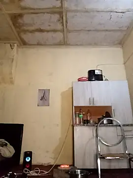 Snapshot of RFeltomWhitJ chatting on 11-01-25, 03:52 RFeltomWhitJ online show from 11-01-25, 03:52