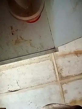 Snapshot of RFeltomWhitJ chatting on 11-21-25, 06:23 RFeltomWhitJ online show from 11-21-25, 06:23