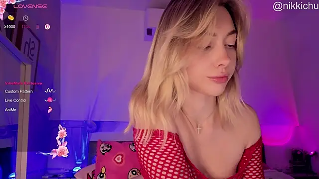 Snapshot of nikkichu chatting on 12-15-25, 05:55 nikkichu online show from 12-15-25, 05:55