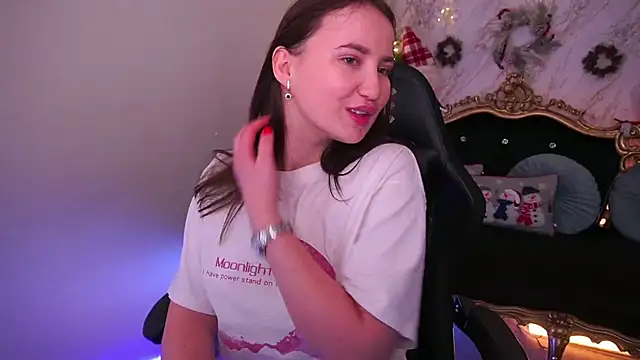 Snapshot of SofieBloom chatting on 01-06-26, 11:03 SofieBloom online show from 01-06-26, 11:03