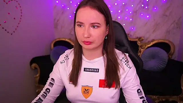 SofieBloom online show from 03-08-26, 03:16