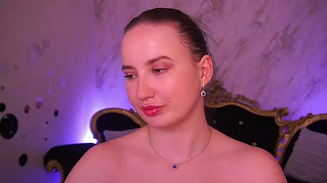 SofieBloom online show from 04-01-26, 02:56