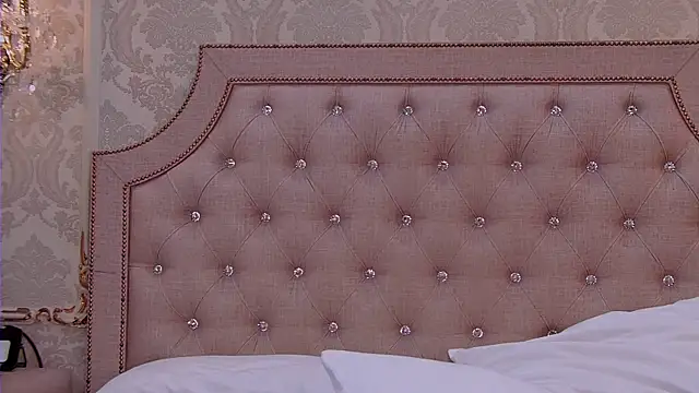 Snapshot of Kate_Storm chatting on 09-10-25, 04:12 Kate Storm online show from 09-10-25, 04:12