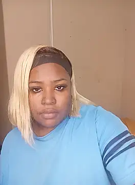 Snapshot of SexyEbonyy_ chatting on 09-20-25, 08:37 SexyEbonyy online show from 09-20-25, 08:37