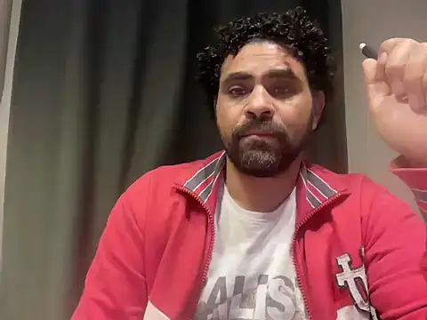 Snapshot of curiousxs chatting on 03-28-26, 12:54 curiousxs online show from 03-28-26, 12:54