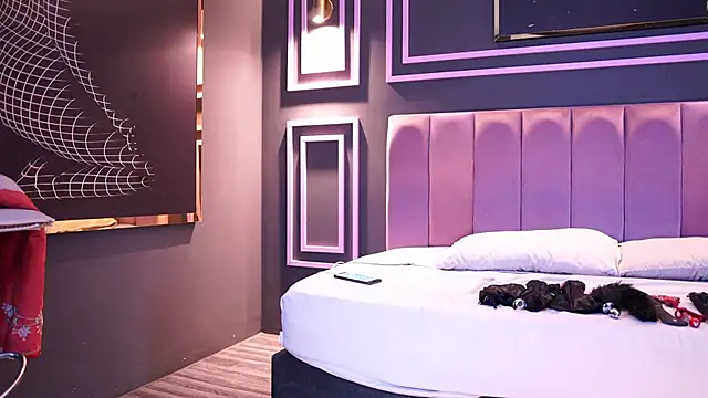 Snapshot of Roma_hells chatting on 09-27-25, 06:46 Roma hells online show from 09-27-25, 06:46