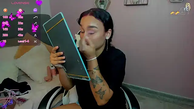 salome rojas  online show from 07-26-26, 04:25