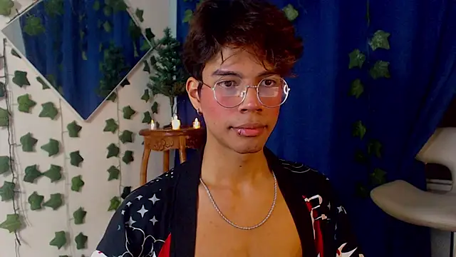 Kaoriimatsuii online show from 11-22-25, 02:32