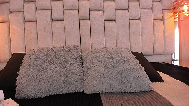 LissyConan online show from 10-31-25, 08:54