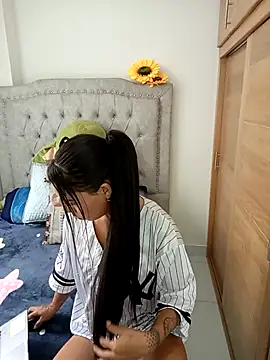 Snapshot of Babyboo_honey chatting on 11-17-25, 12:44 Babyboo honey online show from 11-17-25, 12:44