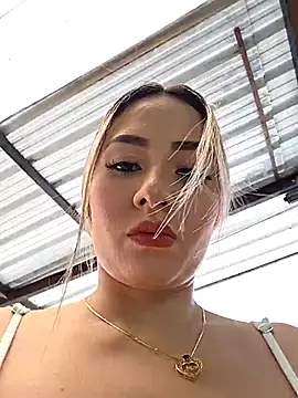 Snapshot of Natasanz chatting on 05-06-26, 07:41 Natasanz online show from 05-06-26, 07:41