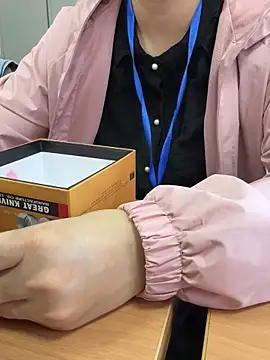 PhuongNhi21 online show from 10-22-25, 01:17