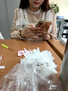 PhuongNhi21 online show from 10-25-25, 01:13