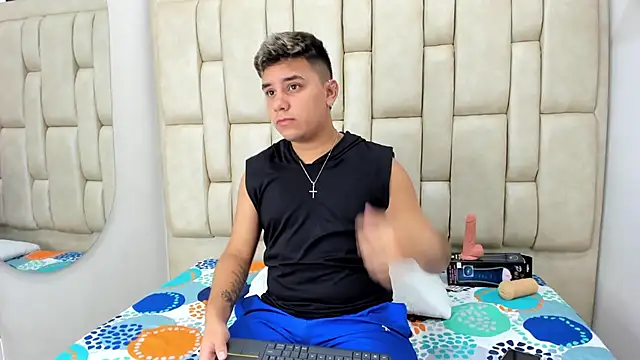 DavilANDkevin2 online show from 11-14-25, 02:43