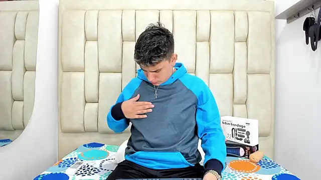 DavilANDkevin2 online show from 11-22-25, 02:32