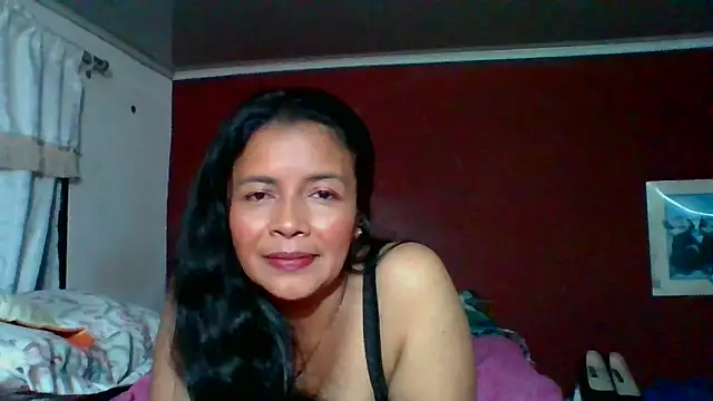 DianaOchoa  online show from 10-08-25, 03:26