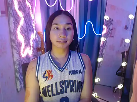 Snapshot of in_yourdreamstarxx chatting on 11-30-25, 01:48 in yourdreamstarxx online show from 11-30-25, 01:48