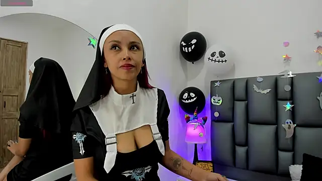 valeriasweet  online show from 10-16-25, 01:12