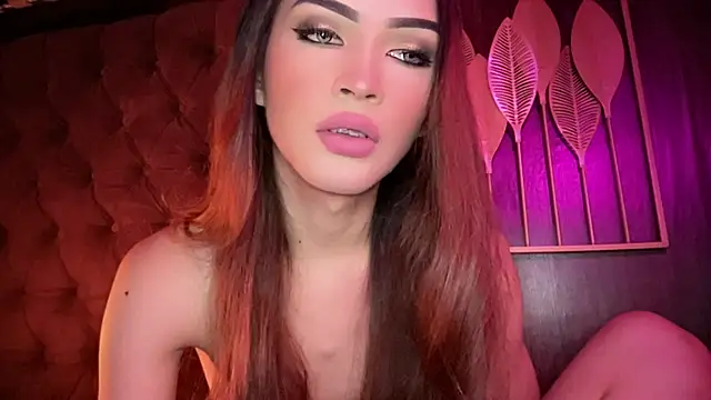 Snapshot of Alicegreenexx chatting on 06-30-26, 04:13 Alicegreenexx online show from 06-30-26, 04:13