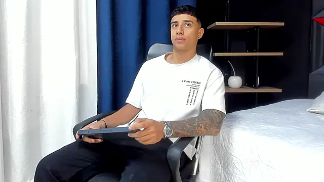 jaze bradley online show from 01-19-26, 11:25