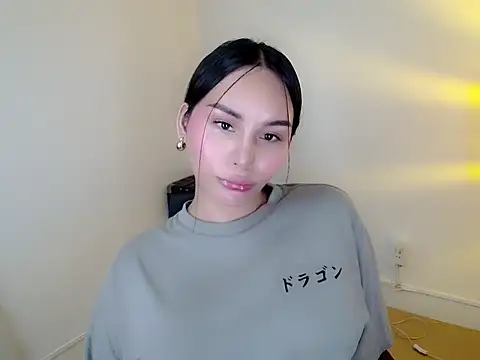 holly tabby online show from 03-26-26, 08:14