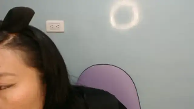 Snapshot of lunna_07 chatting on 10-23-25, 01:43 lunna 07 online show from 10-23-25, 01:43