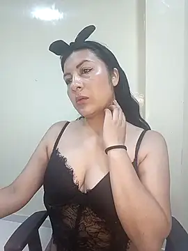 Snapshot of lunna_07 chatting on 12-02-25, 03:07 lunna 07 online show from 12-02-25, 03:07