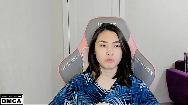 MeilideQian1 online show from 10-31-25, 03:35