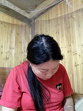 yoowwmr online show from 10-31-25, 02:40