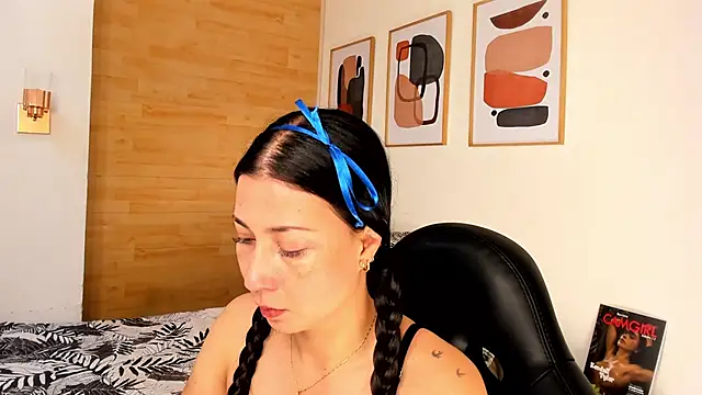 Alexia milf  online show from 10-10-25, 10:36