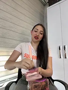 AndieJones  online show from 11-12-25, 12:16